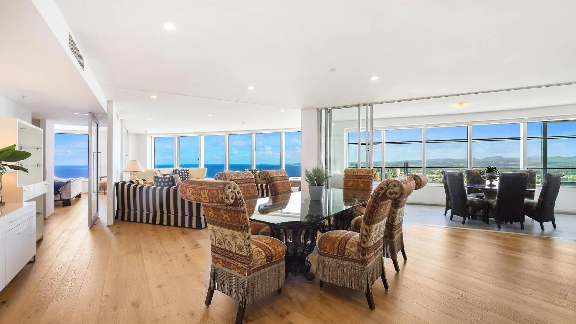 Tallest Tower Skyhomes | 9 Hamilton Avenue Gold Coast 0*,