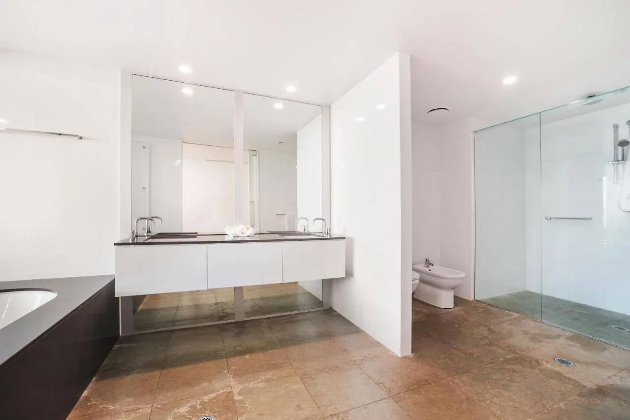 Apartment Tallest Tower Skyhomes | 9 Hamilton Avenue Gold Coast