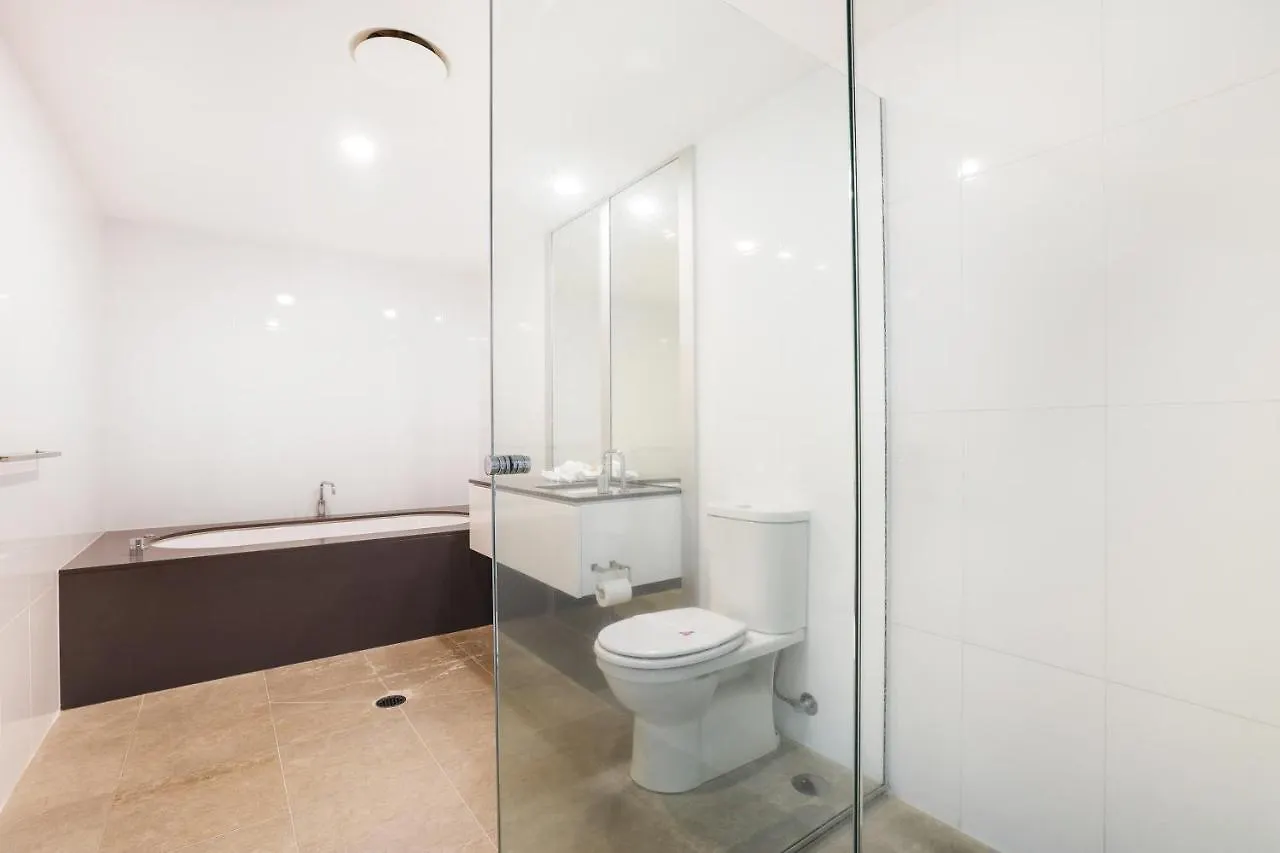 Apartment Tallest Tower Skyhomes | 9 Hamilton Avenue Gold Coast