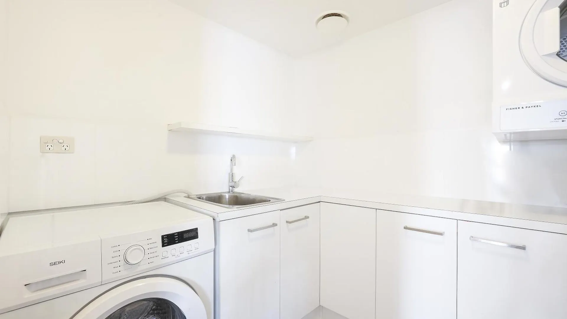Apartment Tallest Tower Skyhomes | 9 Hamilton Avenue Gold Coast