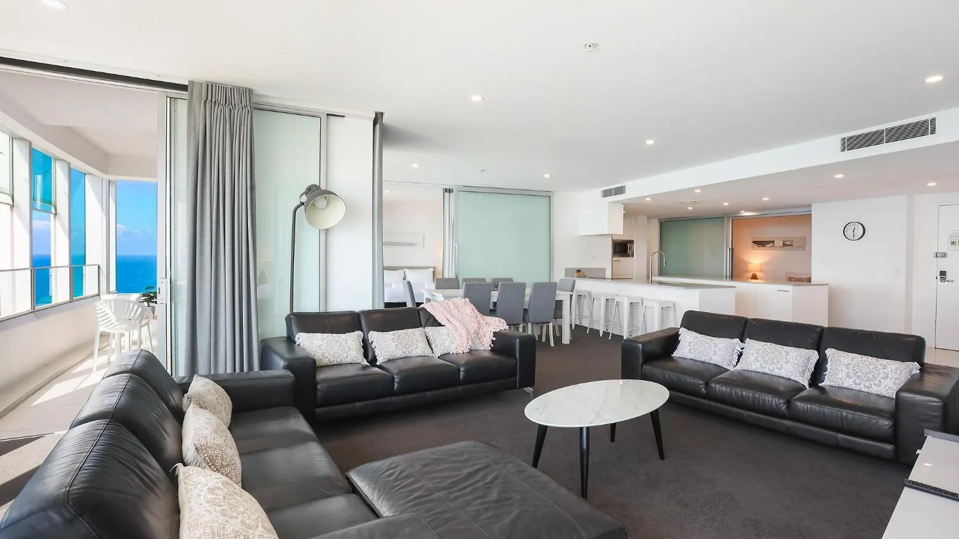 Apartment Tallest Tower Skyhomes | 9 Hamilton Avenue Gold Coast Australia