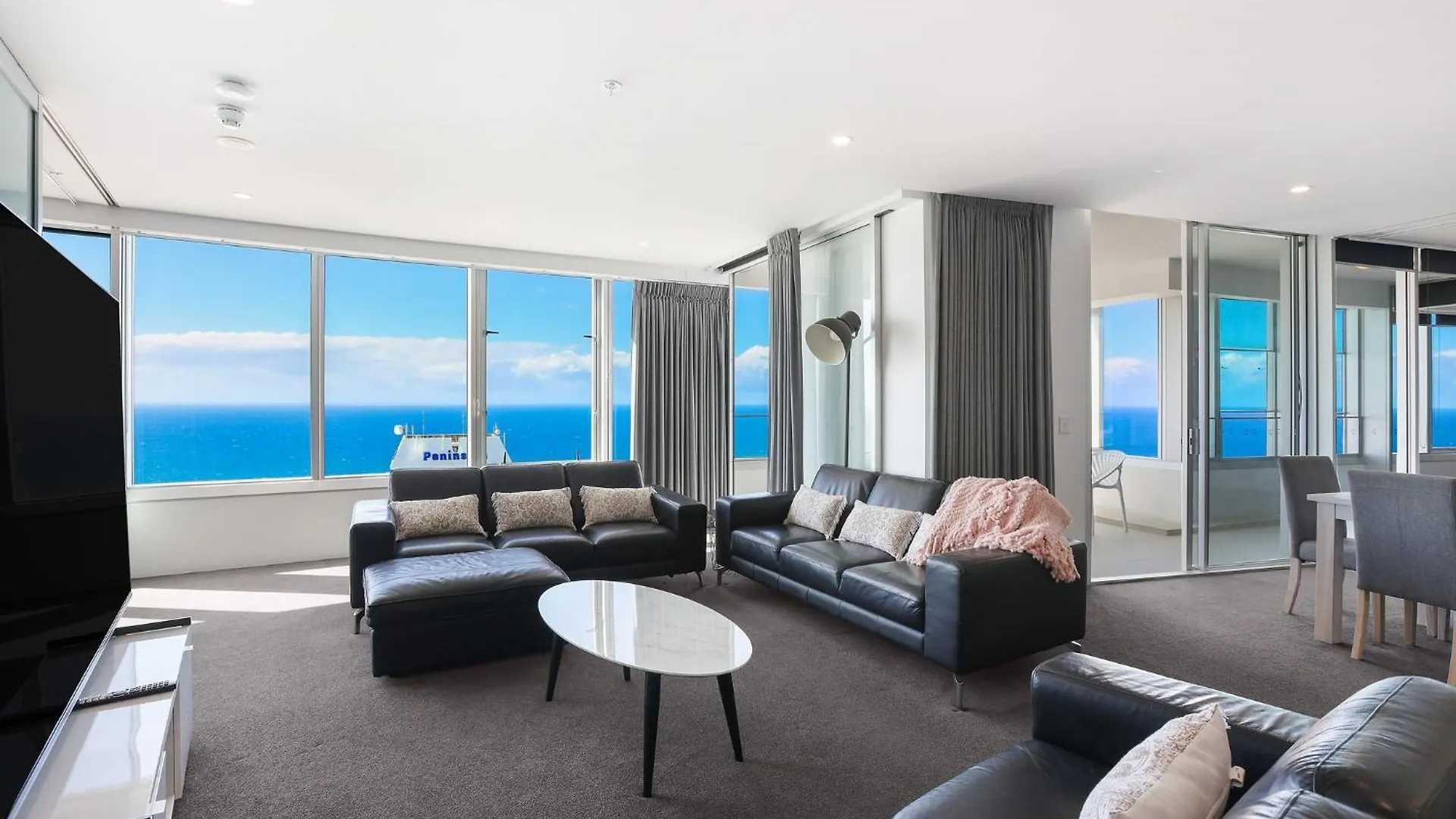 Apartment Tallest Tower Skyhomes | 9 Hamilton Avenue Gold Coast Australia