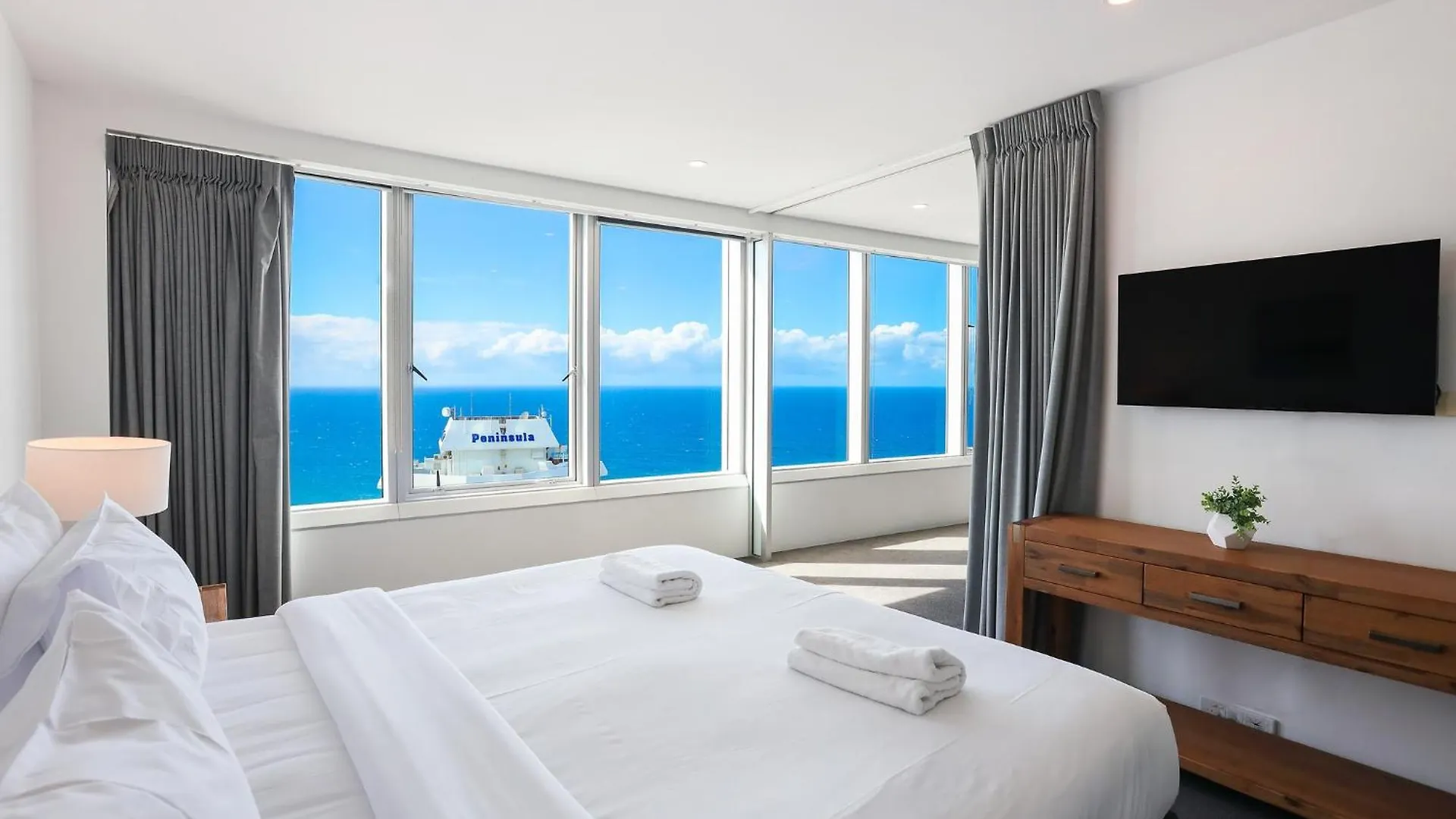 Tallest Tower Skyhomes | 9 Hamilton Avenue Gold Coast