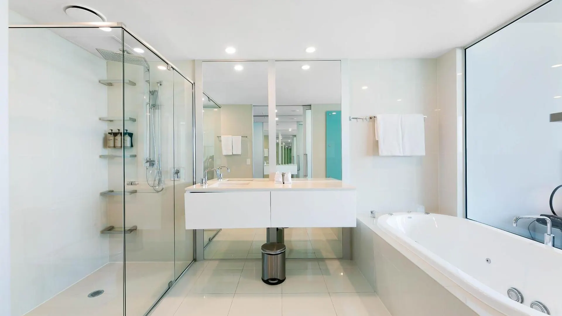 Tallest Tower Skyhomes | 9 Hamilton Avenue Gold Coast